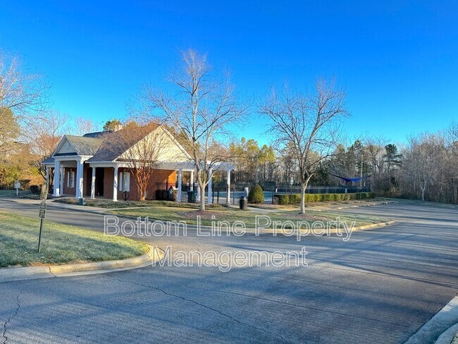 Building Photo - 7004 Paddle Wheel Ln