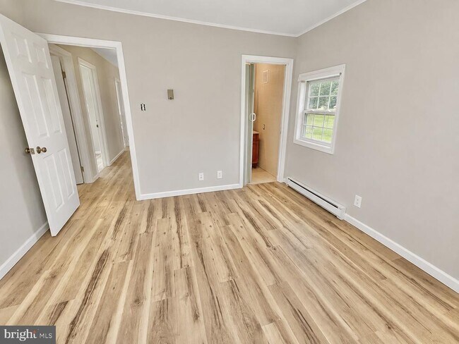 Building Photo - 226 Elwyn Ave