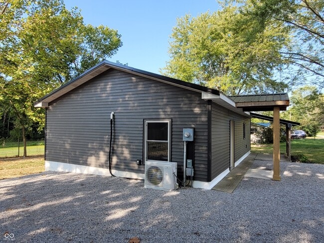 Building Photo - 127 Bailey Ln