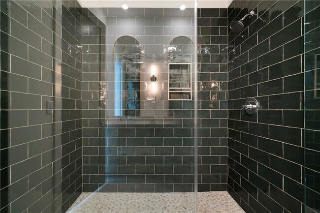 Building Photo - 2347 Hosea L Williams Dr SE