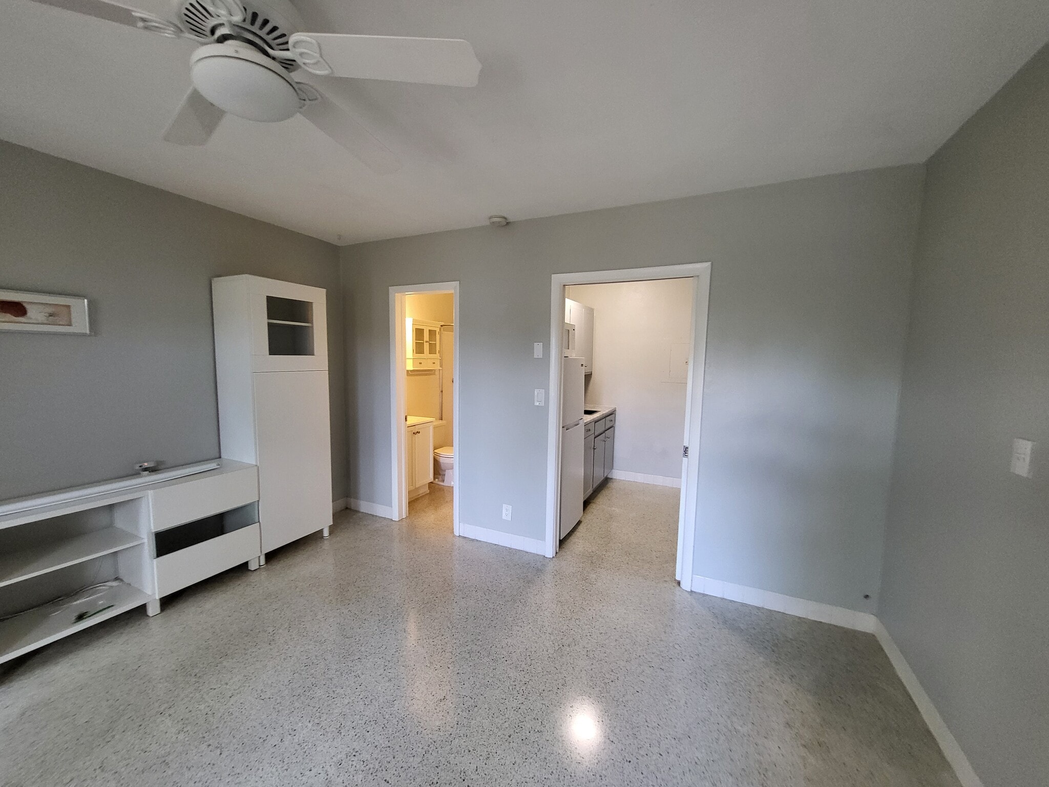 Building Photo - 2297 NE 2nd Ave