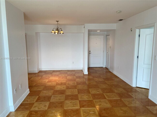 Building Photo - 2550 SW 27th Ave