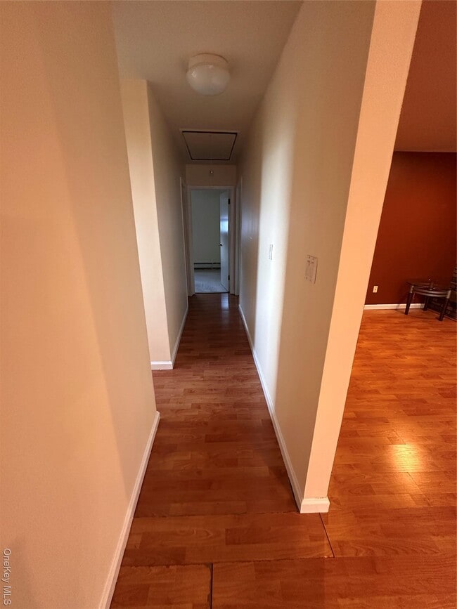 Building Photo - 2480 Fir Ct