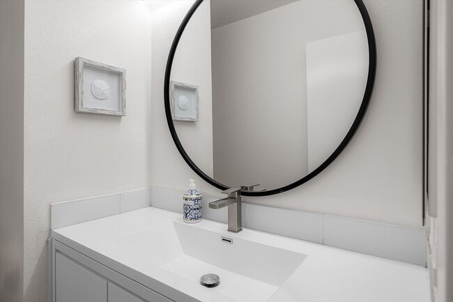 Building Photo - Furnished - Catch the Wave of Modern Comfort at Our Reef Oasis