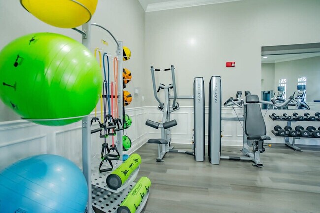 Building Photo - 4013 Breakview Dr