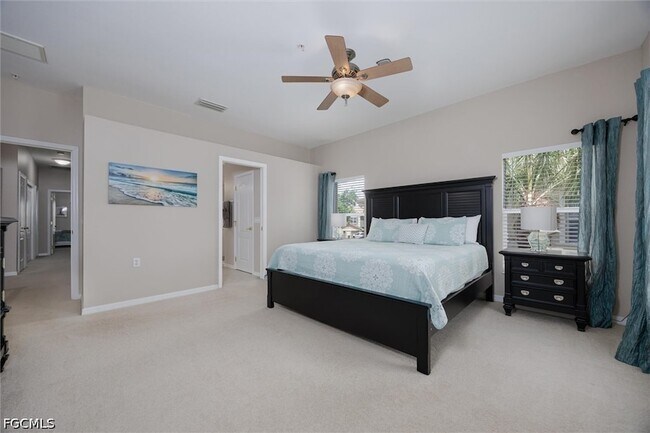 Building Photo - 3240 Cottonwood Bend