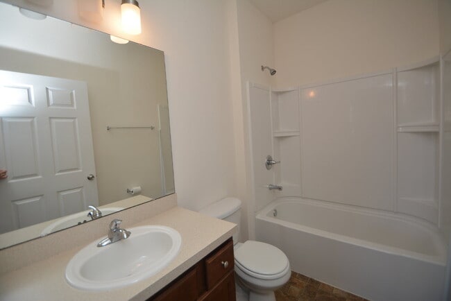 Building Photo - "Charming 3-Bedroom Condo Haven in St. Aug...