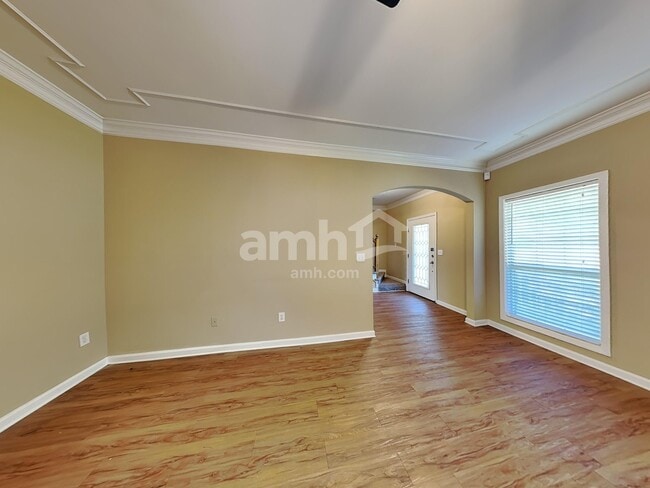 Building Photo - 620 Claredon Ct