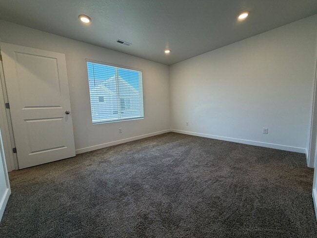 Building Photo - 1378 S 3640 E