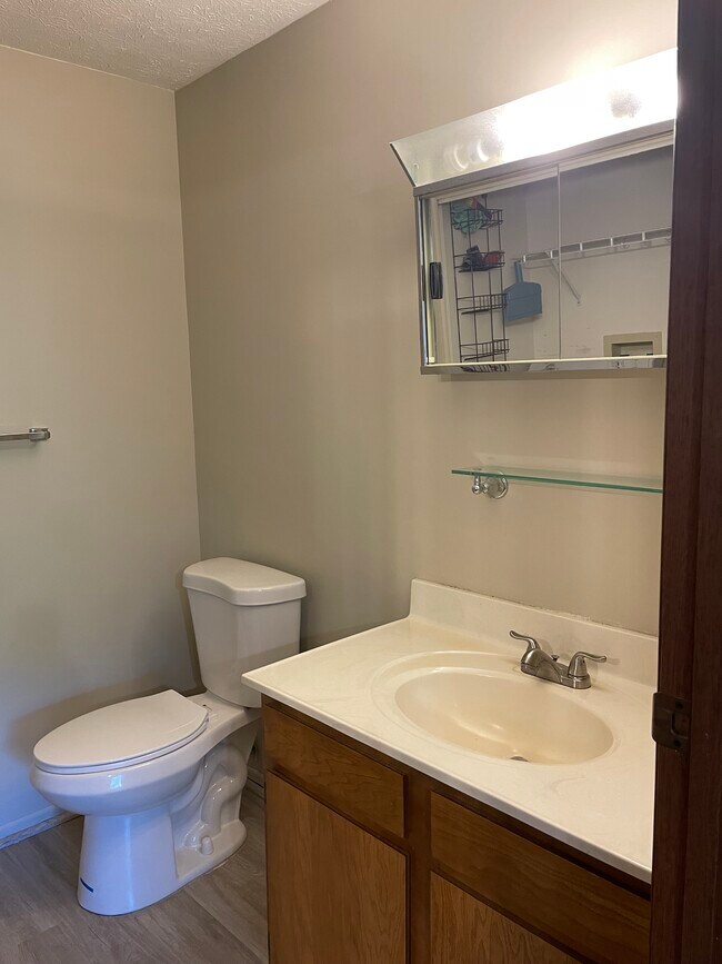 Half Bath - 7230 Creekview Dr