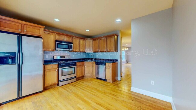 Building Photo - 59 Liberty St