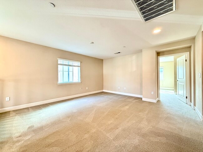 Building Photo - 7107 Oswego Ct