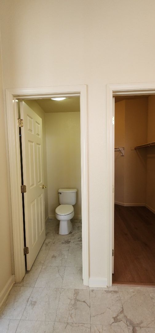 Building Photo - Beautiful Ideal Family Home: 3 Bedrooms, 2...