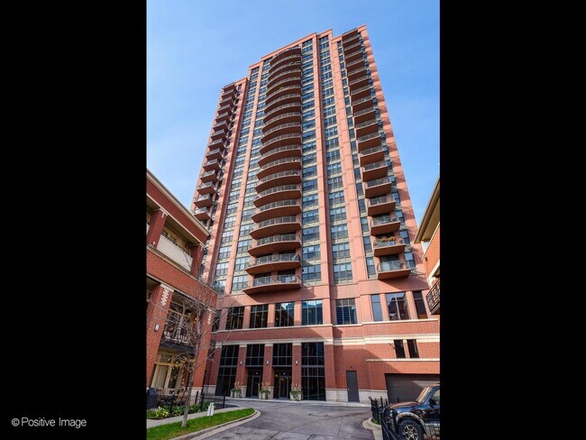 Primary Photo - 330 N Jefferson St