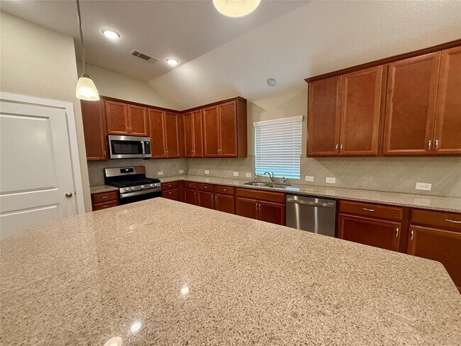 Building Photo - 18211 County Shores Ln