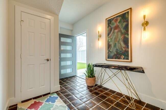 Building Photo - 1508 103rd St