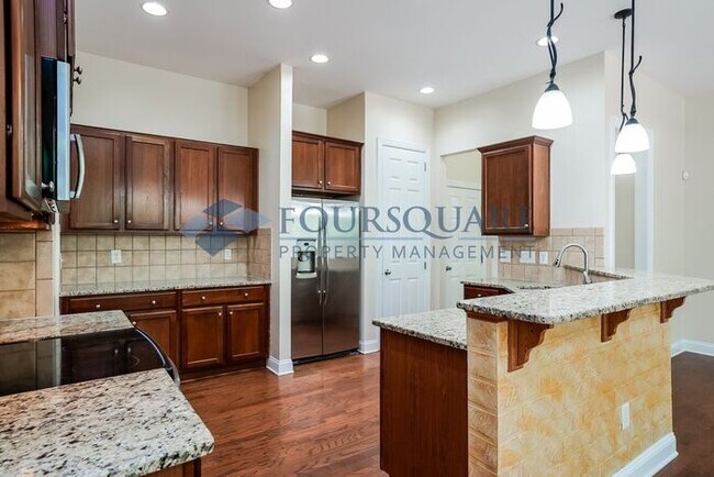 Building Photo - Spacious 3-Bedroom Single-Family Home with...
