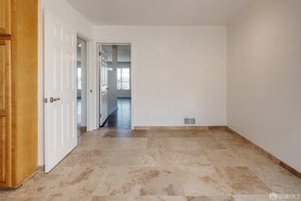 Building Photo - 97 Canyon Dr