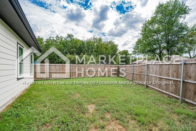 Building Photo - 1208 Edgar St