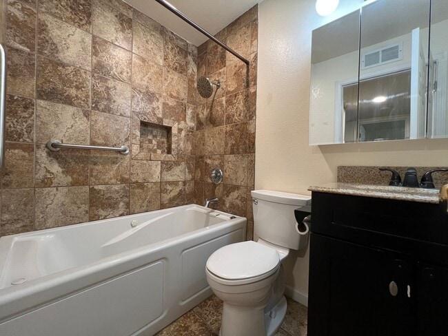 Building Photo - Recently Remodeled Home in Loomis