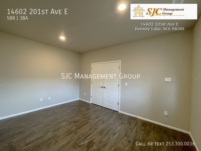 Building Photo - 14602 201st Ave E