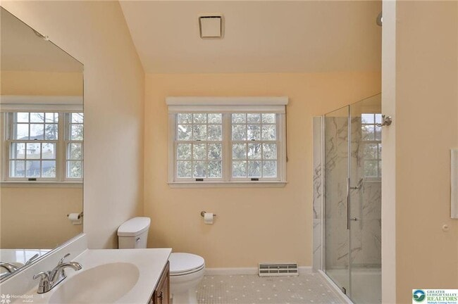 Building Photo - 4059 Wedgewood Rd