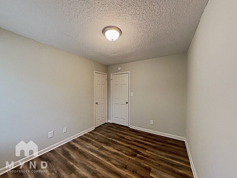 Building Photo - 10172 Allen Dr SW