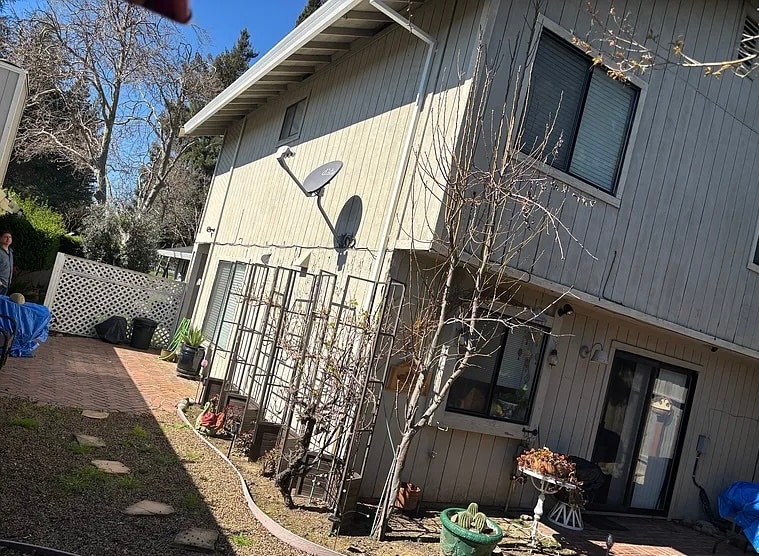 Building Photo - 615 Cutting Way