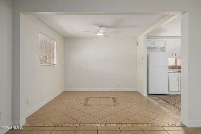 Building Photo - 5620 N 19th Ave
