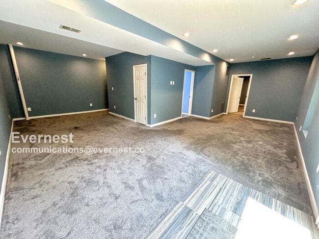 Building Photo - 94 Twin Hill Ln