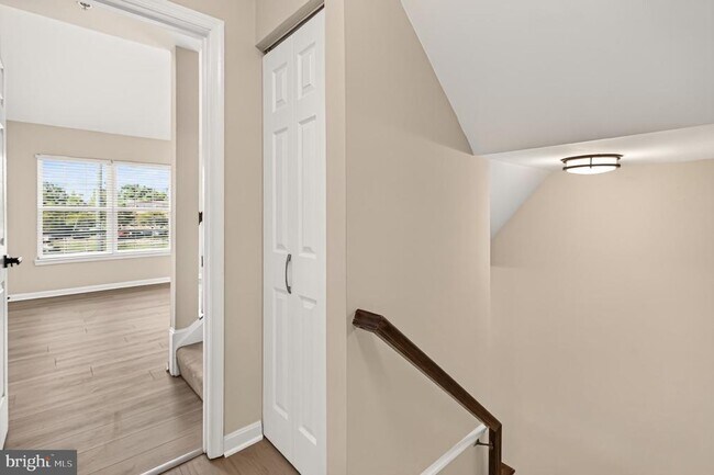 Building Photo - 6126 Madison Crest Ct