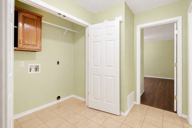 Building Photo - 134 N 49th St