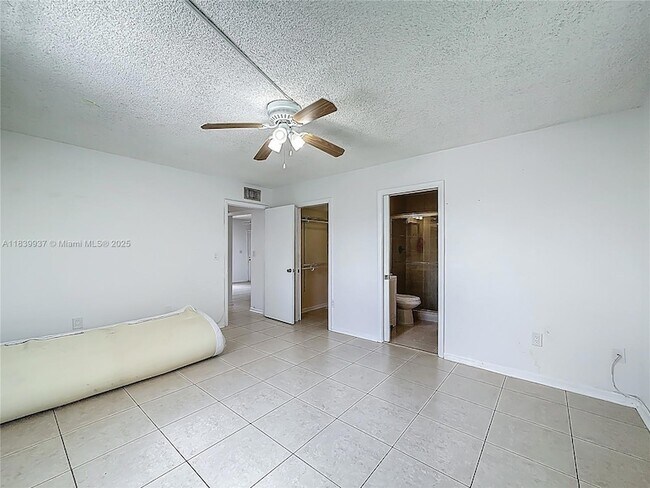 Building Photo - 8420 SW 133rd Avenue Rd