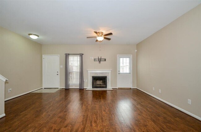 Building Photo - 8075 El Mundo St