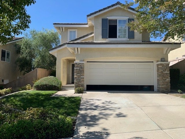 Building Photo - 1615 Carriage Cir