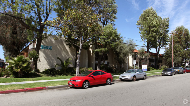 Primary Photo - Monterey Apartments