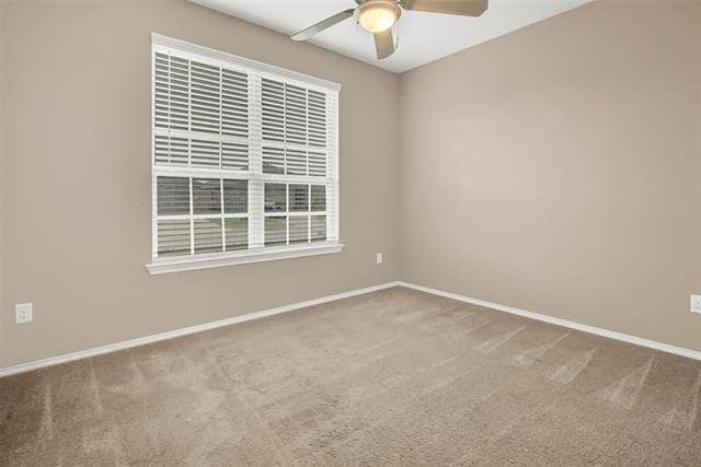 Building Photo - 1021 Waverly Dr