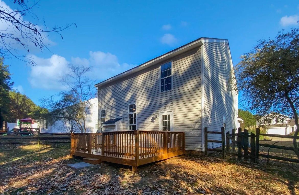 Building Photo - 2564 Captains Watch Rd NE