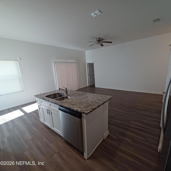 Building Photo - 3006 Alonso Rd