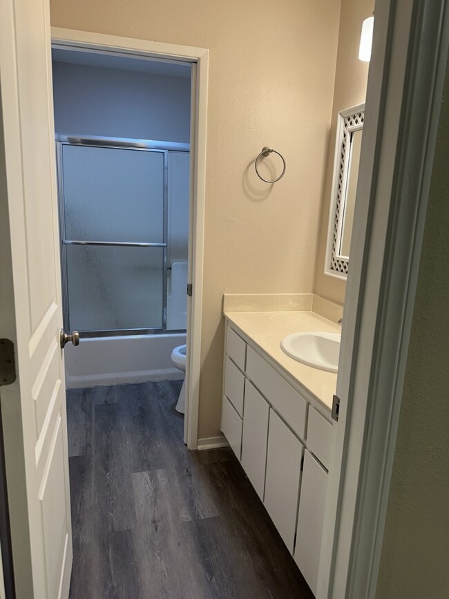 Building Photo - 355 Susan Ct