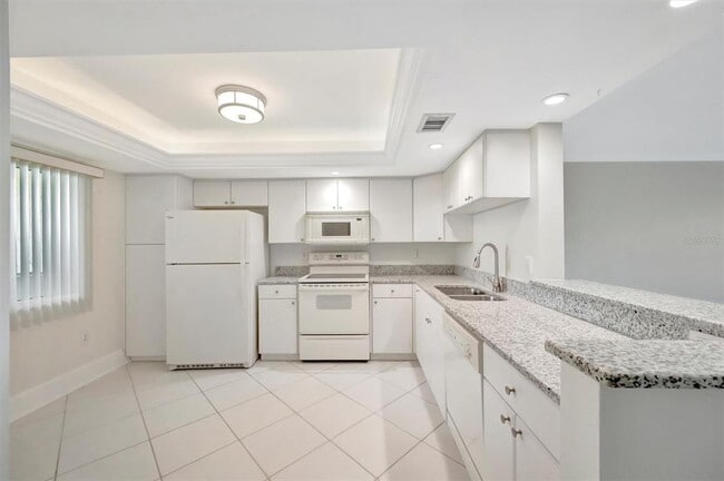 Building Photo - 9604 Cortez Rd W