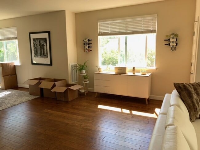 Building Photo - 6604 Adare Ln