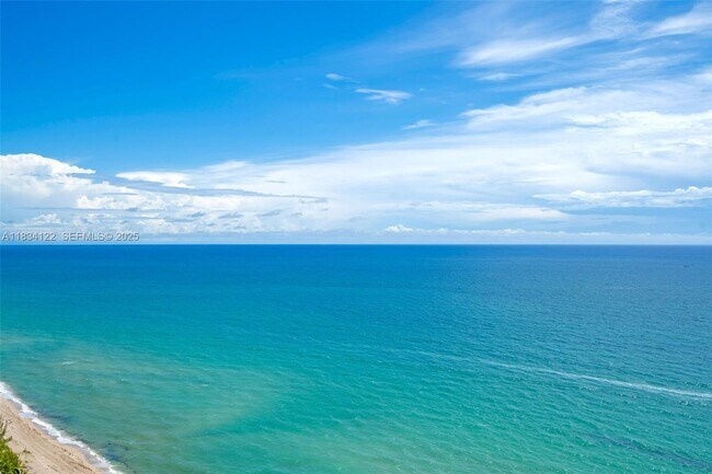 Building Photo - 19333 Collins Ave