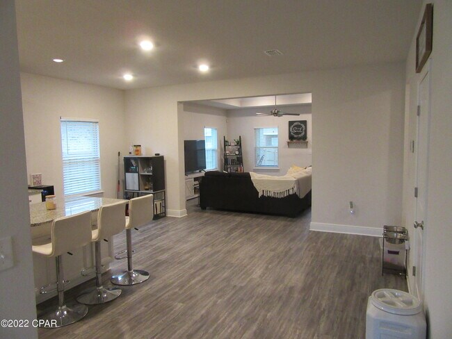 Building Photo - 831 Cason Cir