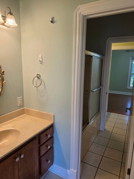 Building Photo - 30 Mulligan Ct