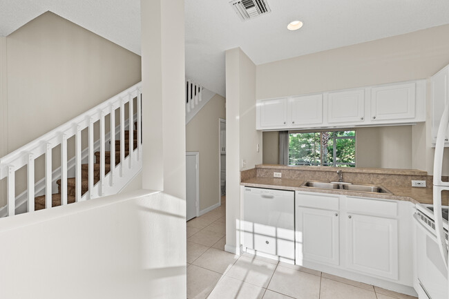 Building Photo - 5206 Palmbrooke Cir
