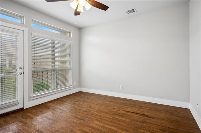 Building Photo - 1316 Palm Canyon Dr