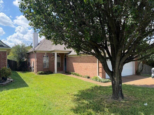 Building Photo - 1411 Charles Bryan Rd