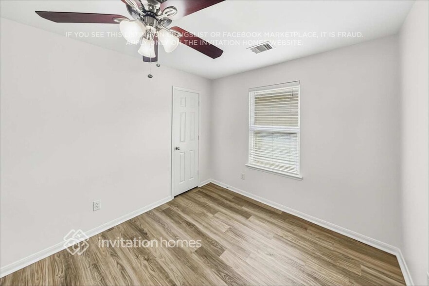 Building Photo - 18702 Walden Glen Cir