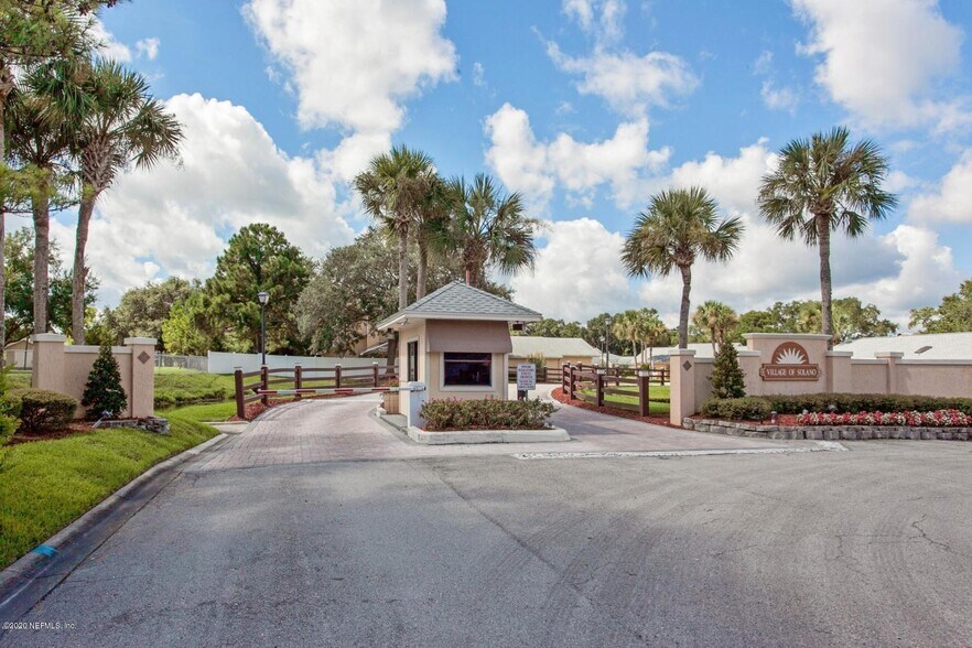 Building Photo - 172 La Pasada Cir S